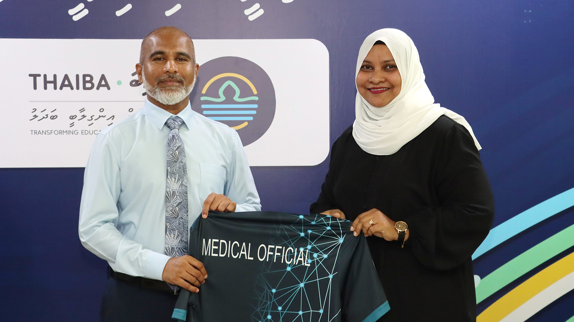 ތަޢުލީމީ ގުޅުމުގެ ފުޓްސެލް ޓީމަށް ޖަރޒީ ހަވާލުކުރުން